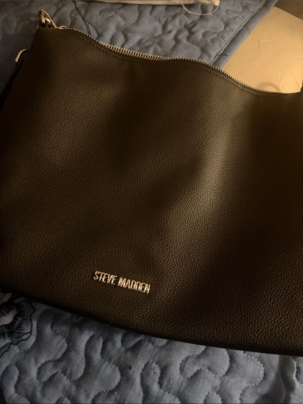 Steve Madden Black Pebbled Faux Leather Messenger Bag